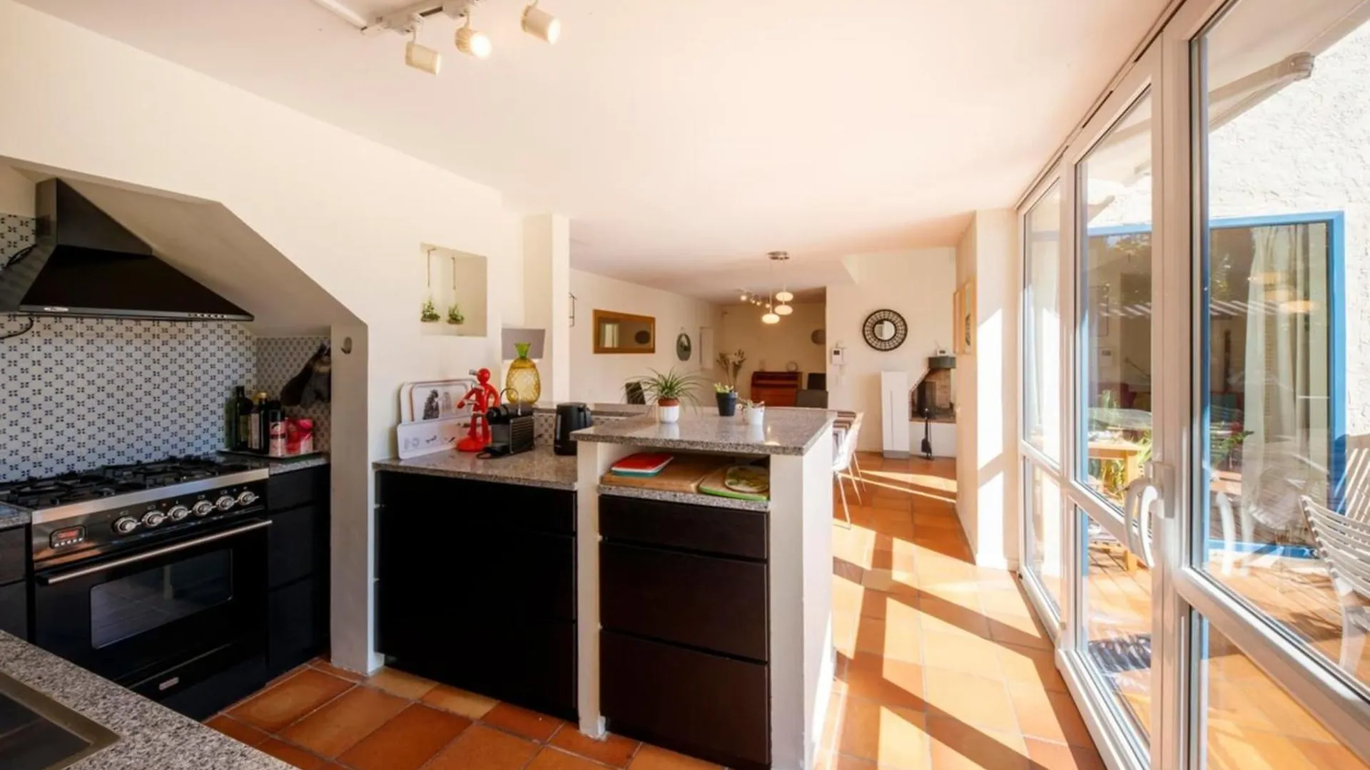 06V - Beautiful Villa With Spa Pool And Tennis Biot