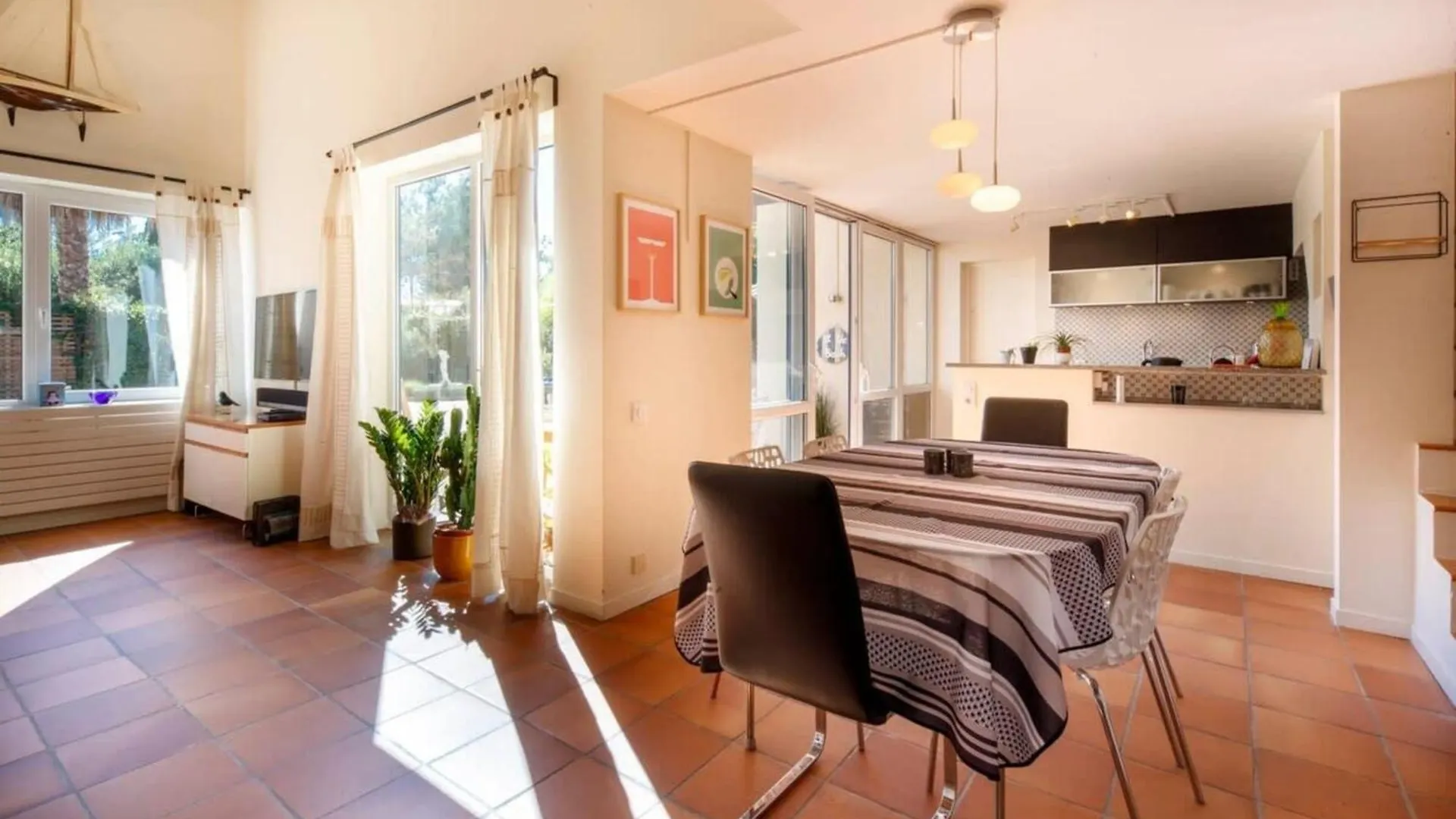 06V - Beautiful Villa With Spa Pool And Tennis Biot