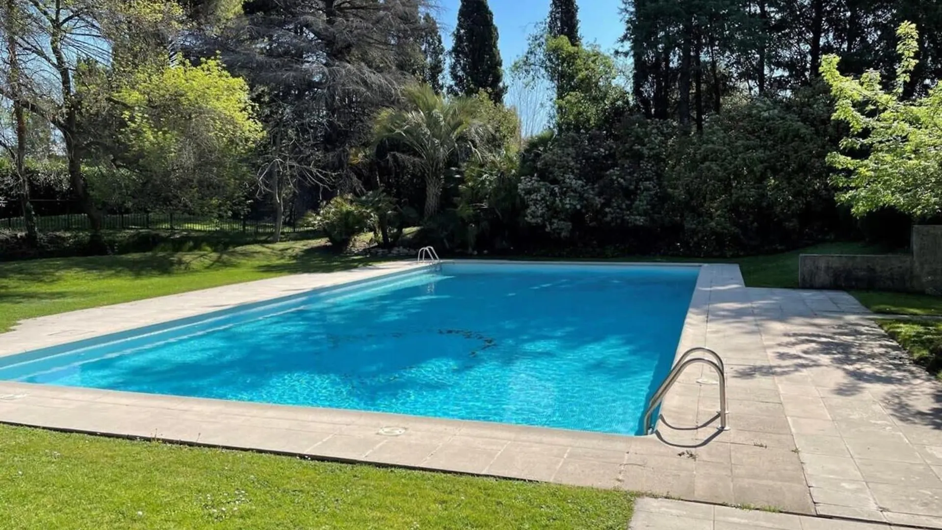 06V - Beautiful Villa With Spa Pool And Tennis Biot 0*,  Frankrig