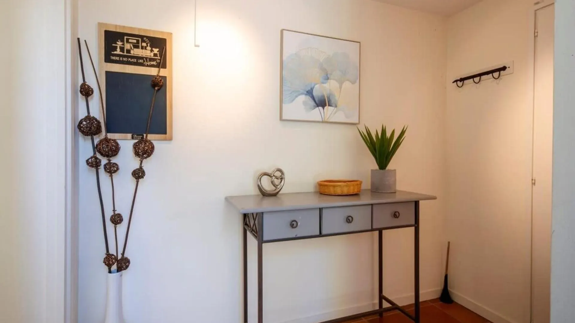 06V - Beautiful Villa With Spa Pool And Tennis Biot France