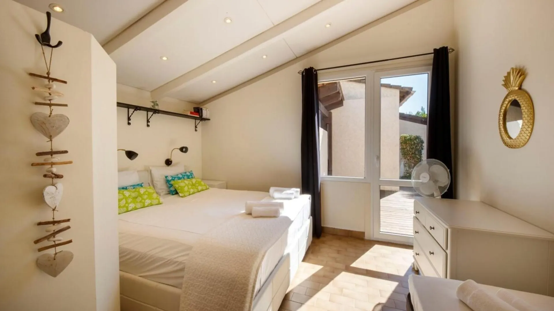 06V - Beautiful Villa With Spa Pool And Tennis Biot